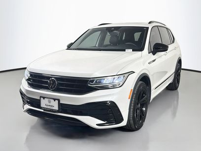 Used 2023 Volkswagen Tiguan SE R-Line