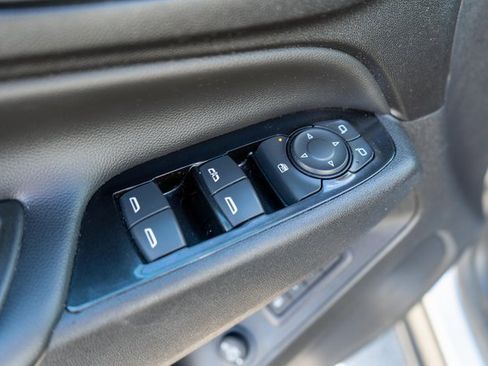 Used 2022 Chevrolet Equinox Premier image 17