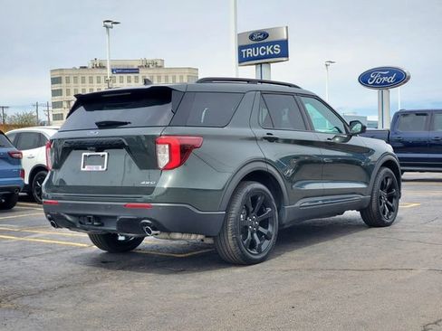 Used 2024 Ford Explorer ST-Line w/ Class IV Trailer Tow Package image 4