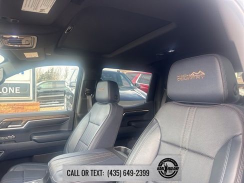 Used 2023 Chevrolet Silverado 1500 High Country w/ Technology Package image 12