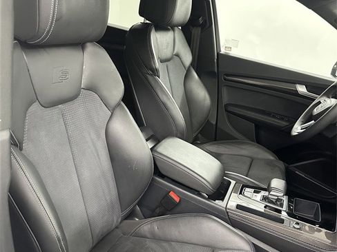 Used 2022 Audi SQ5 Premium Plus w/ Premium Plus Package image 43