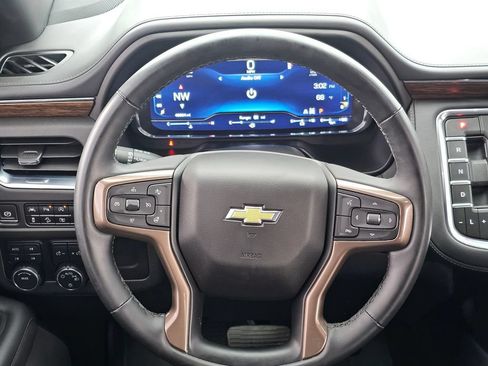 Used 2023 Chevrolet Tahoe High Country AWD/4WD image 16