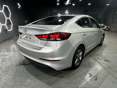 Used 2017 Hyundai Elantra Value Edition w/ Cargo Package FWD image 6