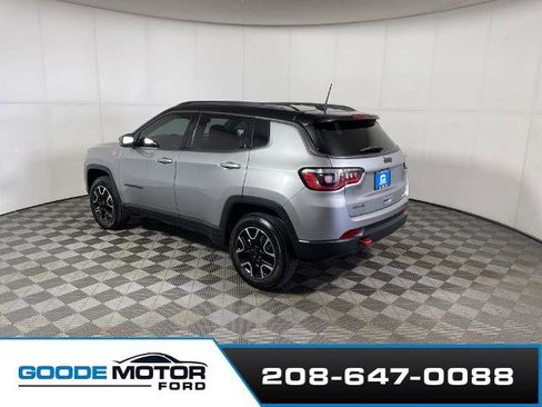 Used 2020 Jeep Compass Trailhawk image 5