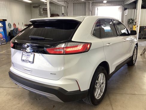 Used 2022 Ford Edge SEL image 7
