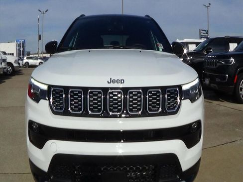 Used 2024 Jeep Compass Limited w/ Elite Group image 3