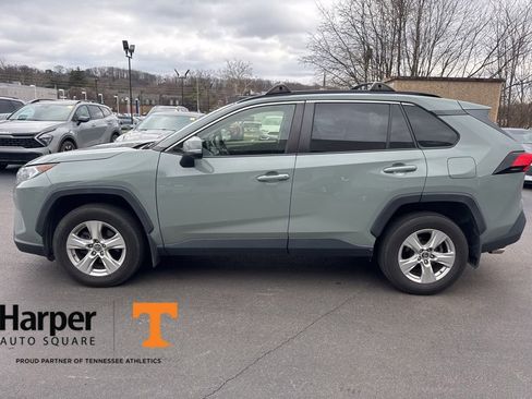 Used 2019 Toyota RAV4 XLE image 2