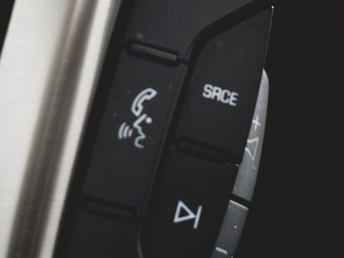 Used 2014 Chevrolet Suburban LTZ image 16