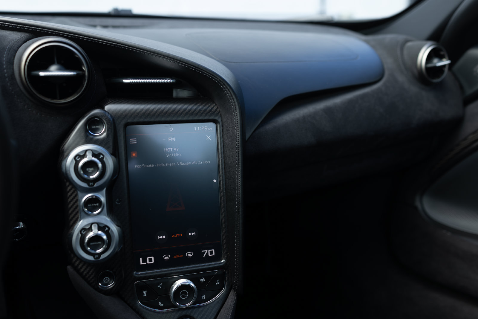Used 2020 McLaren 720S Performance RWD image 17