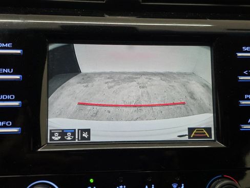 Used 2018 Toyota Camry LE w/ Convenience Package image 20