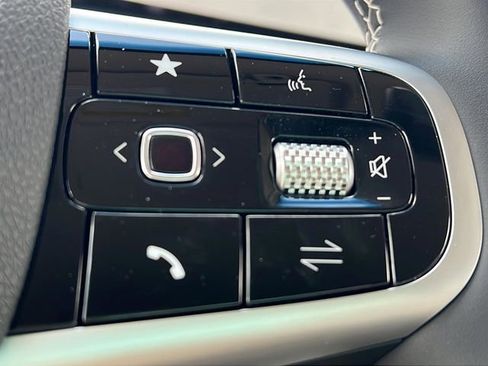 New 2026 Genesis GV70 2.5T AWD/4WD image 18