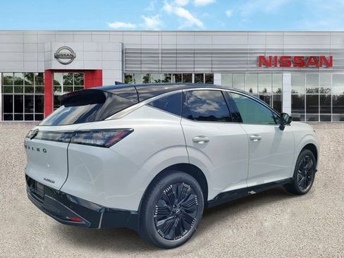 New 2026 Nissan Murano Platinum w/ Cargo Package image 2