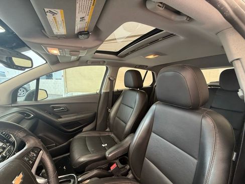 Used 2017 Chevrolet Trax Premier w/ LPO, Cargo Package FWD image 13