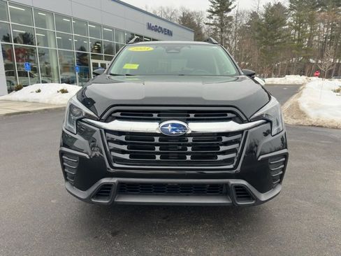 Used 2023 Subaru Ascent Premium w/ Convenience Package image 2