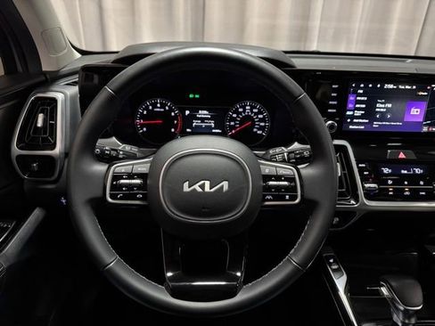 Used 2022 Kia Sorento SX FWD image 16