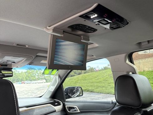 Used 2019 GMC Yukon Denali w/ Open Road Package image 14