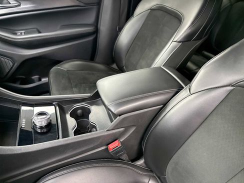 Used 2024 Jeep Grand Cherokee Altitude image 21