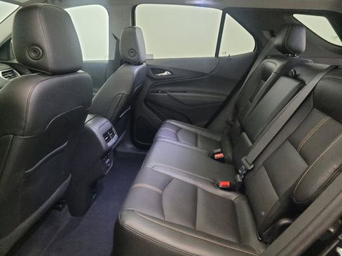 Used 2023 Chevrolet Equinox Premier image 18
