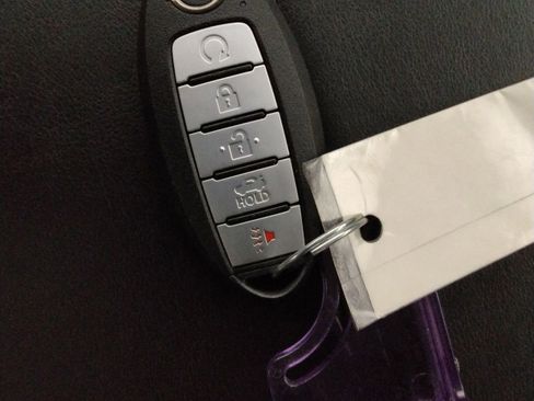 Used 2025 Nissan Altima 2.5 SV image 42