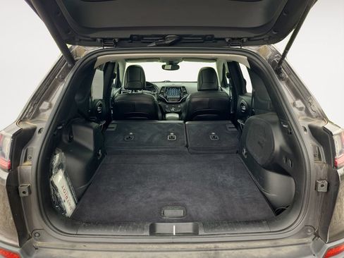 Used 2021 Jeep Cherokee Limited FWD image 21