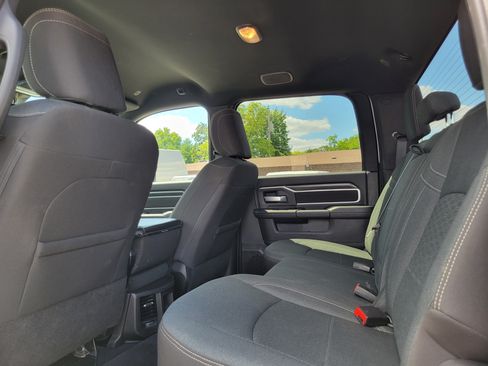Used 2025 RAM 2500 Big Horn AWD/4WD image 18