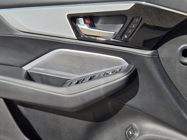 Certified 2026 Acura MDX w/ Technology Package FWD image 23