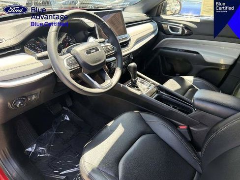 Used 2025 Jeep Compass Limited AWD/4WD image 15