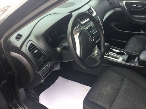 Used 2016 Nissan Altima 2.5 S w/ Power Driver Seat Package image 12