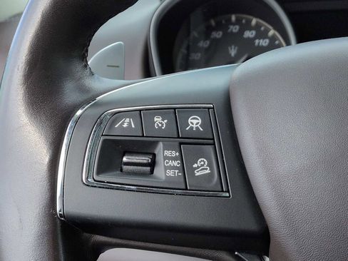 Used 2019 Maserati Levante S GranLusso image 25