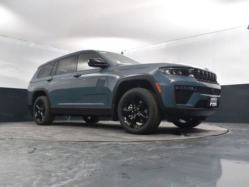 New 2026 Jeep Grand Cherokee L Limited AWD/4WD image 44