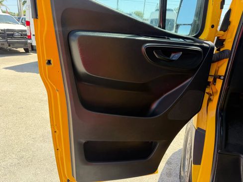 Used 2021 Mercedes-Benz Sprinter 2500 image 11