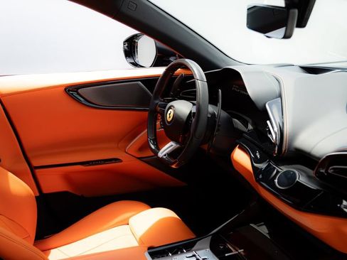Used 2026 Ferrari Purosangue AWD/4WD image 7