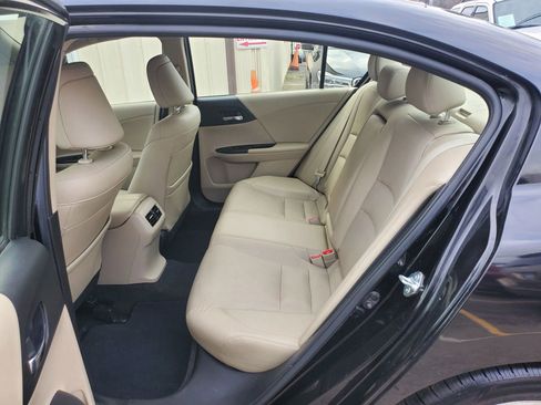 Used 2017 Honda Accord Touring image 27