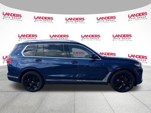 Used 2022 BMW X7 xDrive40i w/ Premium Package AWD/4WD image 2