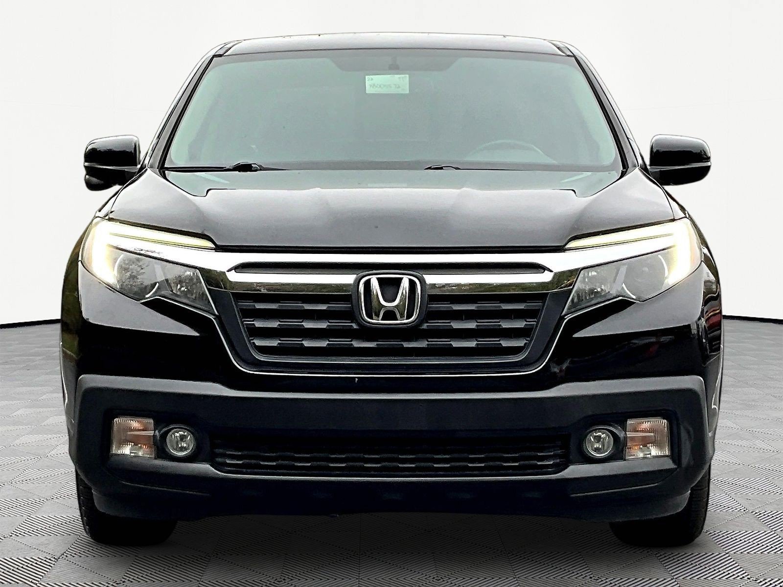 Used 2019 Honda Ridgeline RTL-T image 2