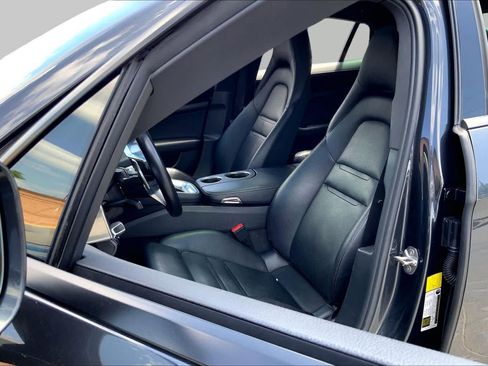 Used 2019 Porsche Panamera 4 AWD/4WD image 8