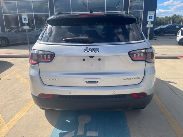 Used 2024 Jeep Compass Limited AWD/4WD image 3