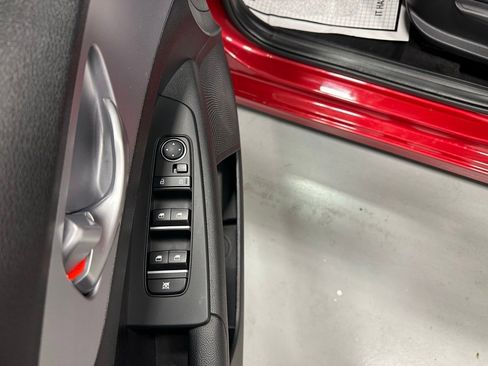 Used 2024 Kia Forte LXS image 9