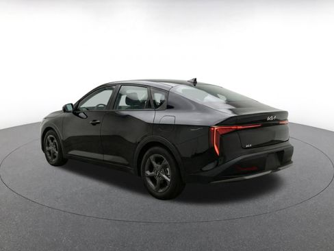 Used 2025 Kia K4 FWD image 7