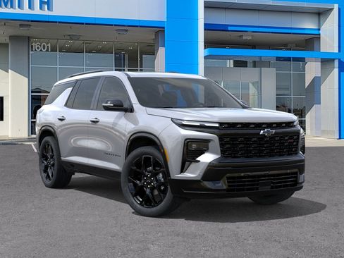 New 2026 Chevrolet Traverse RS w/ LPO, Floor Liner Package AWD/4WD image 31