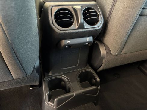 Used 2025 Jeep Wrangler Unlimited Sport AWD/4WD image 22