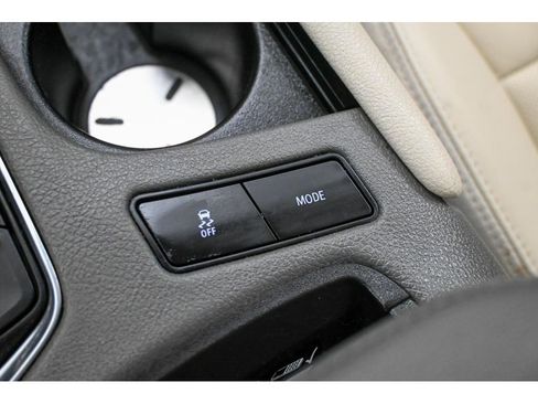 Used 2020 Cadillac XT6 Premium Luxury image 45