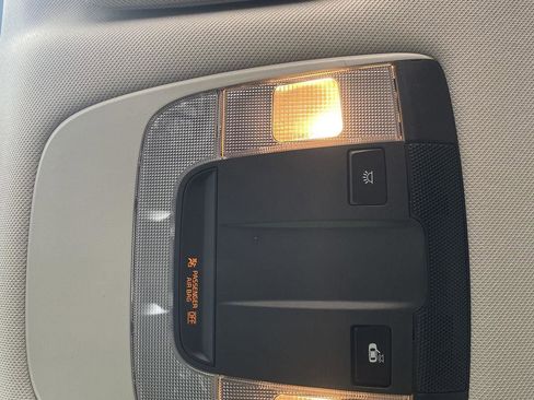 Used 2022 Kia Sorento LX AWD/4WD image 28