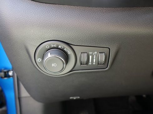 New 2025 Jeep Compass Limited image 12