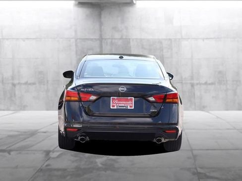 Certified 2025 Nissan Altima 2.5 SV w/ SV Premium Package AWD/4WD image 6