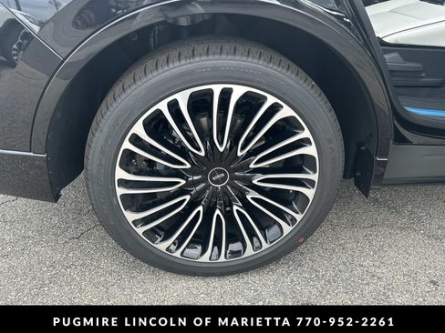 New 2026 Lincoln Aviator Black Label w/ Dynamic Handling Package AWD/4WD image 17