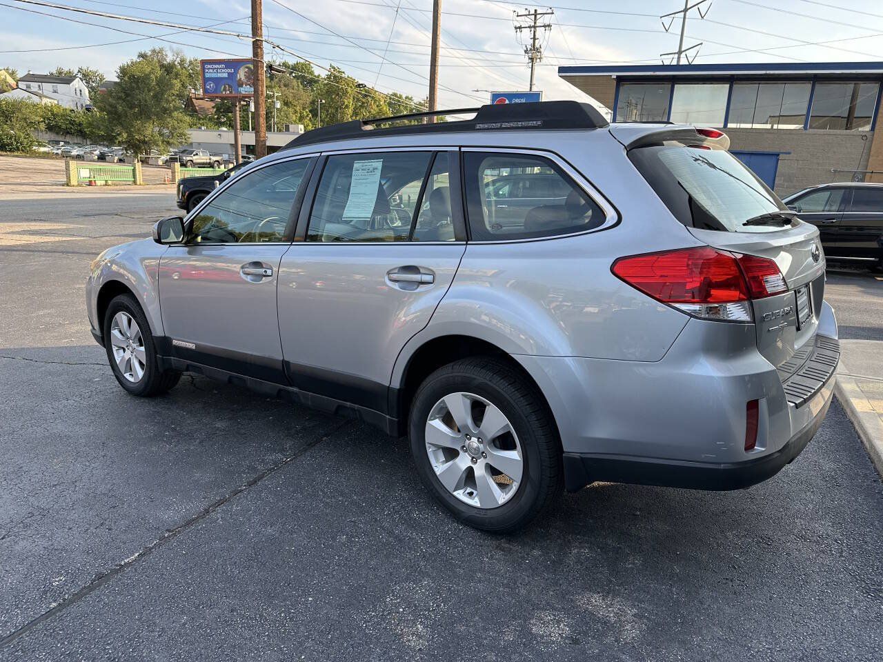 Used 2012 Subaru Outback 2.5i AWD/4WD image 12