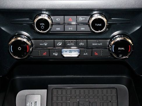 New 2025 Ford F150 XLT w/ Equipment Group 303A High image 25