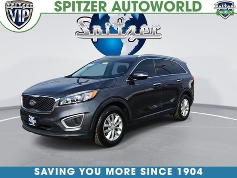 Used 2016 Kia Sorento FWD image 4