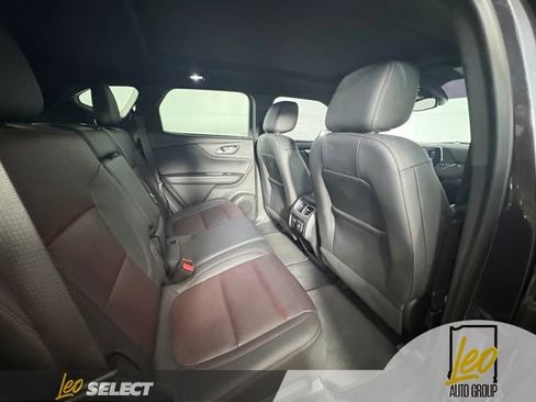 Used 2021 Chevrolet Blazer RS w/ Enhanced Convenience Package FWD image 10